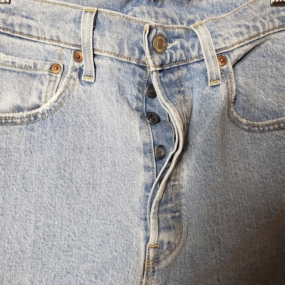 Levis 501 Womens Button Fly Light Wash Raw Hem Skinny Jeans-Size 31 - Picture 3 of 12